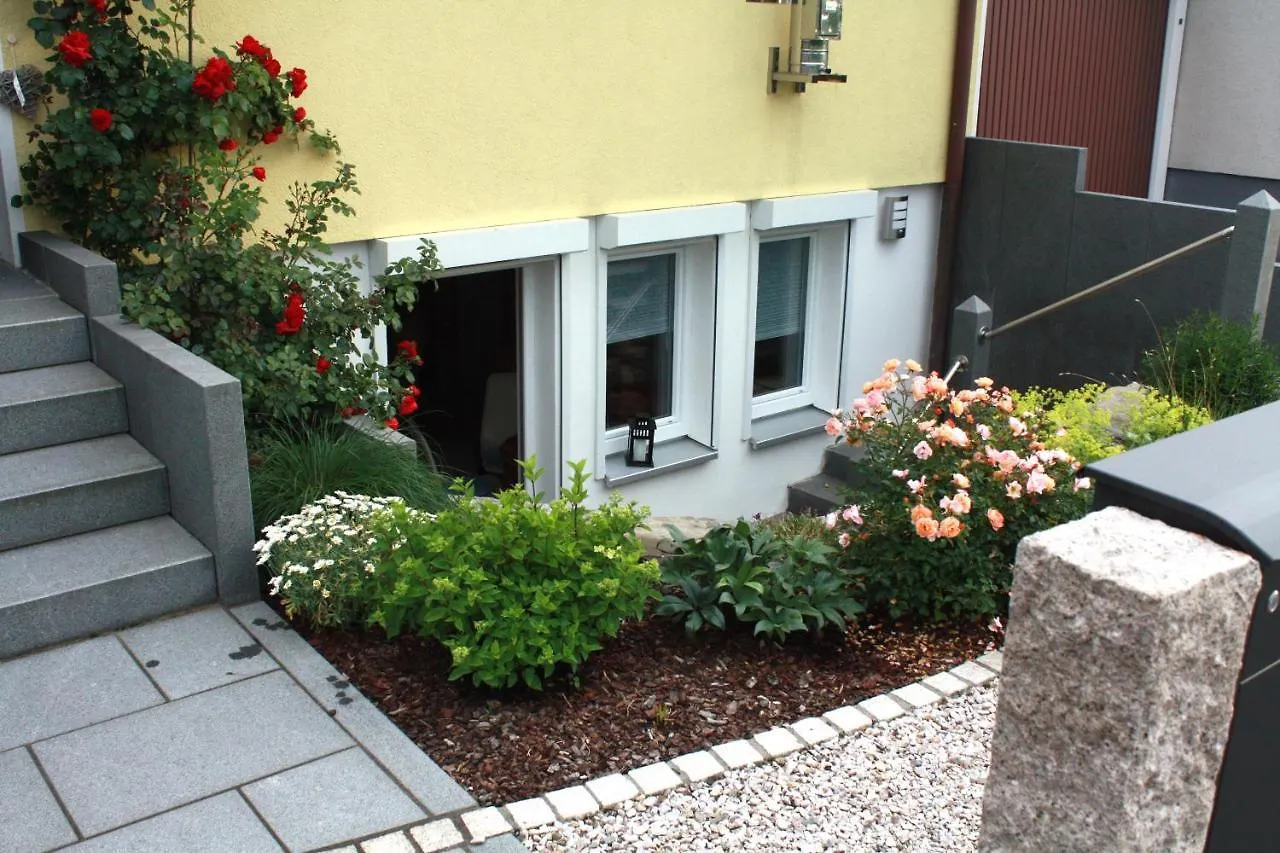 Apartment Ferienwohnung 29 Am Knauersbach Nürnberg